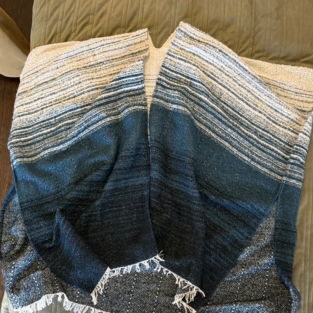 Lucky Brand Blue and Cream Poncho